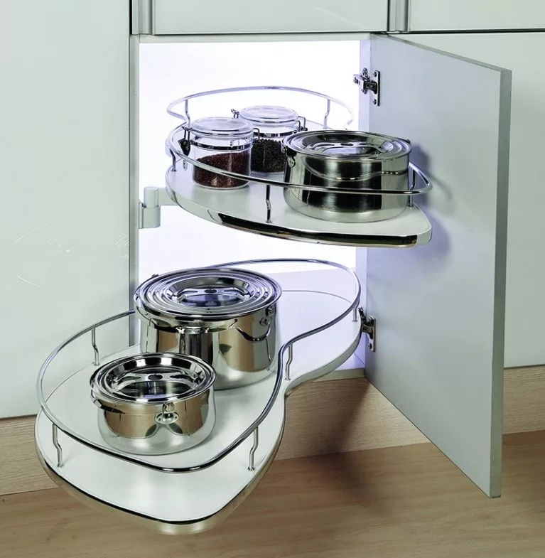 Blind corner storage solution - Crosscut Kitchens